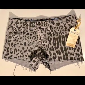 🆕 Grey Animal Print Jean Shorts